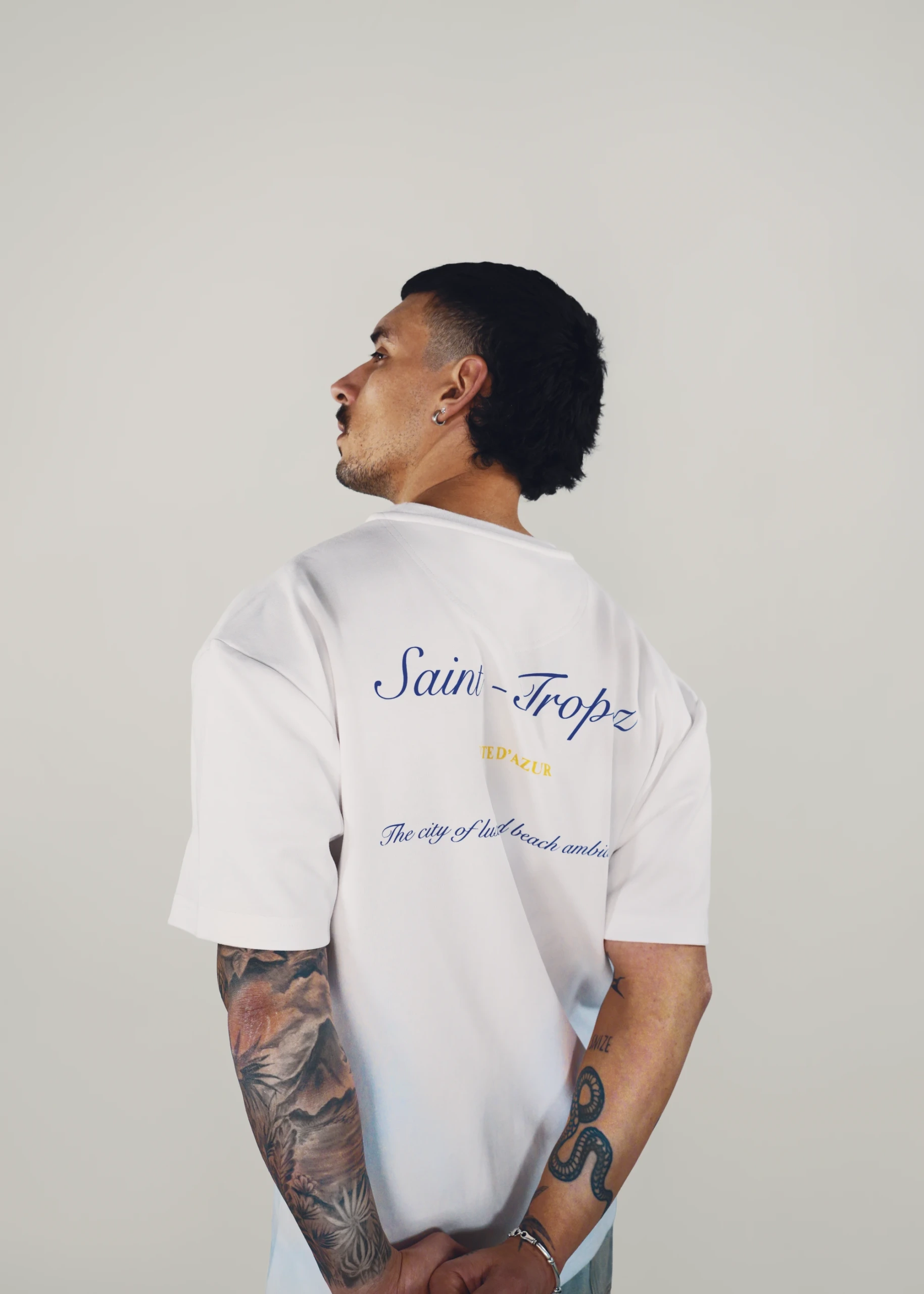 T SHIRT BLANC saint tropez marque de vêtements de luxe
